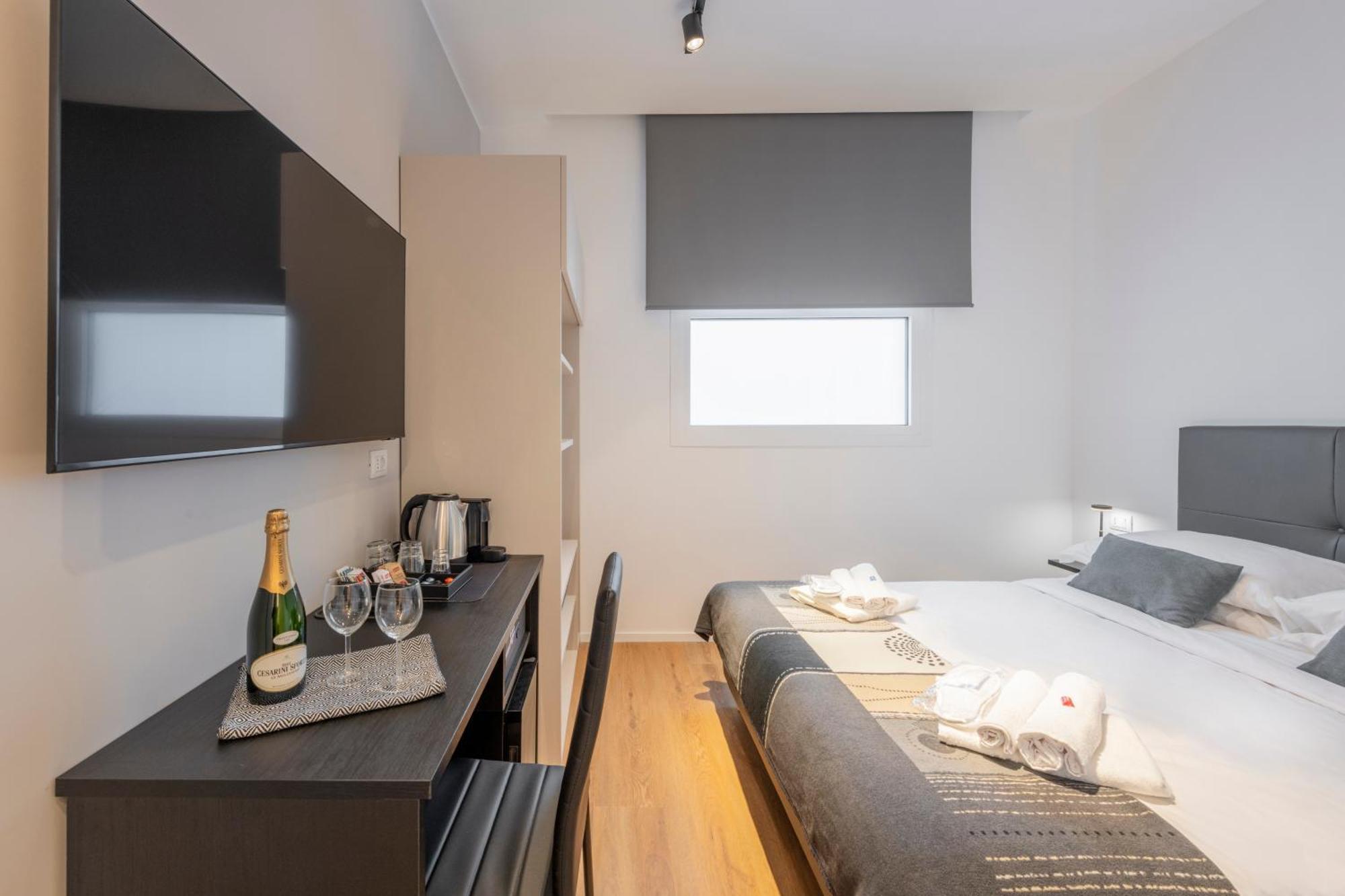 Bnbutler - Inbrera Suites - Giulianova, 1 Milano Exterior foto