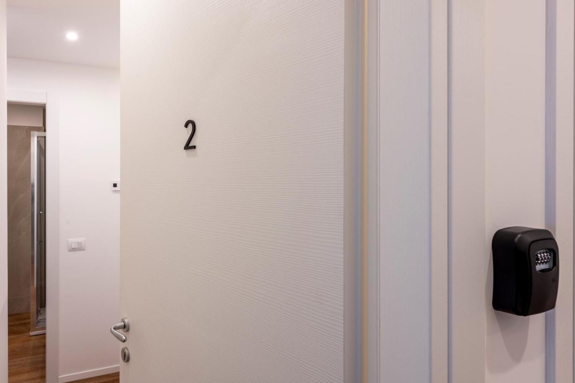 Bnbutler - Inbrera Suites - Giulianova, 1 Milano Exterior foto