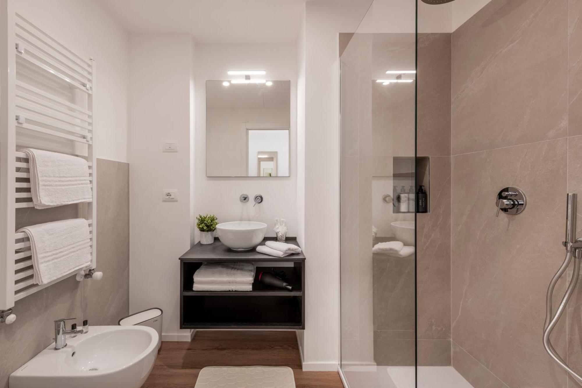 Bnbutler - Inbrera Suites - Giulianova, 1 Milano Exterior foto