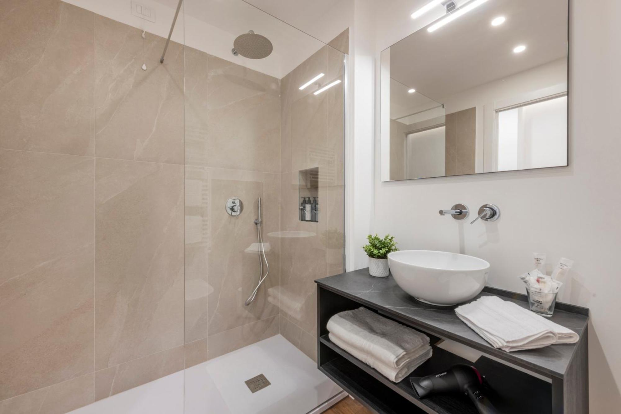 Bnbutler - Inbrera Suites - Giulianova, 1 Milano Exterior foto