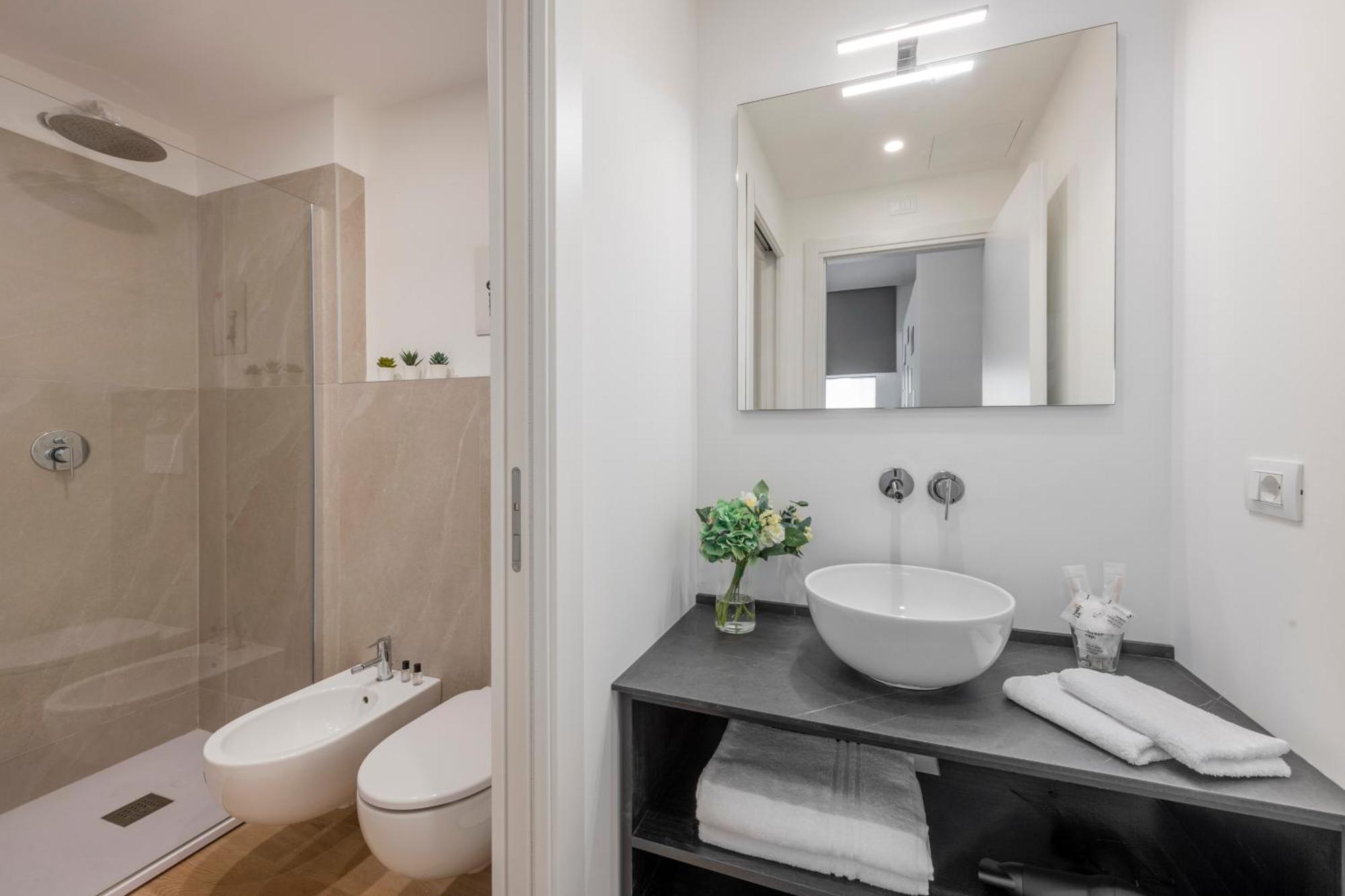 Bnbutler - Inbrera Suites - Giulianova, 1 Milano Exterior foto